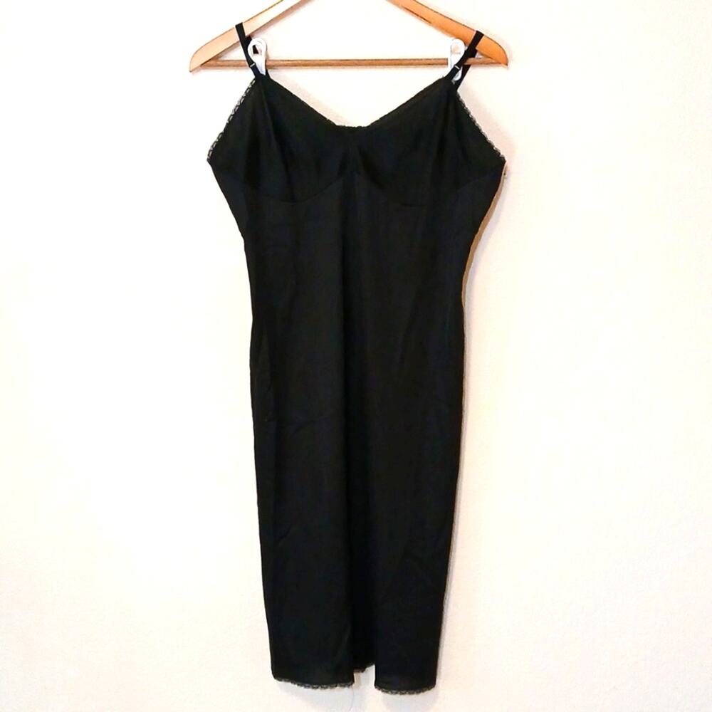 Vintage Vanity Fair black nightgown slip 38L